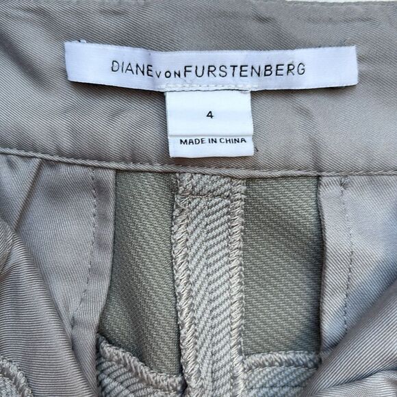 DVF Quality Grey Cropped Pants​ - Picture 6 of 16